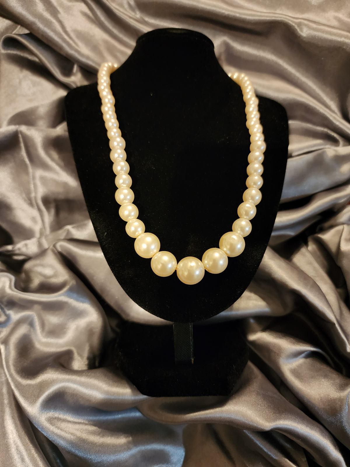 Vintage Pearl Necklace