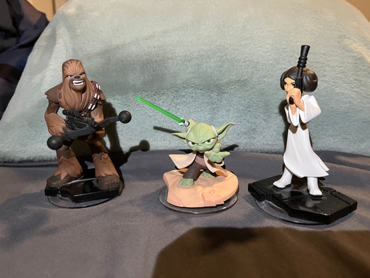 Disney Infinity Game -Stars Wars Avatars bundle of 3 - Chewbacca , Yoda , & Princess Leia